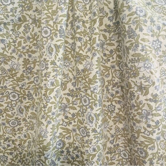 TUCKERNUCK Hyacinth House Floral Puff Sleeve Blouse with Mandarin Collar - Picture 9 of 10